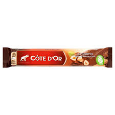 Côte d'Or milk bar with whole nuts 32 x 1 pc